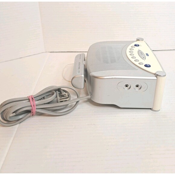 Sangean RCR-22 Atomic Digital Alarm Clock AM/FM 2 Bands Radio 2 Bands Time - Picture 4 of 7